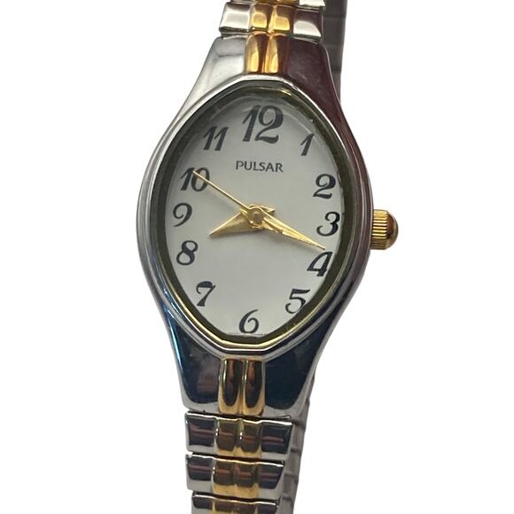Pulsar 1N01-X203 Womens Analog Petite Oval Watch 17mm - New Battery - WR - Picture 1 of 9